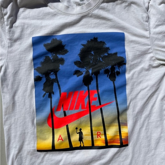 Men's Nike T-Shirt Multicolor All-Over Spell S Swish Logo Streetwear City Sports - Picture 2 of 11